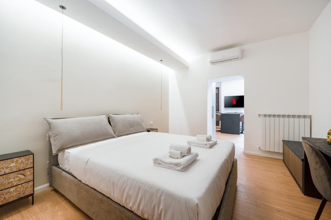 Bilocale Moderno - City Center Milano Eksteriør billede